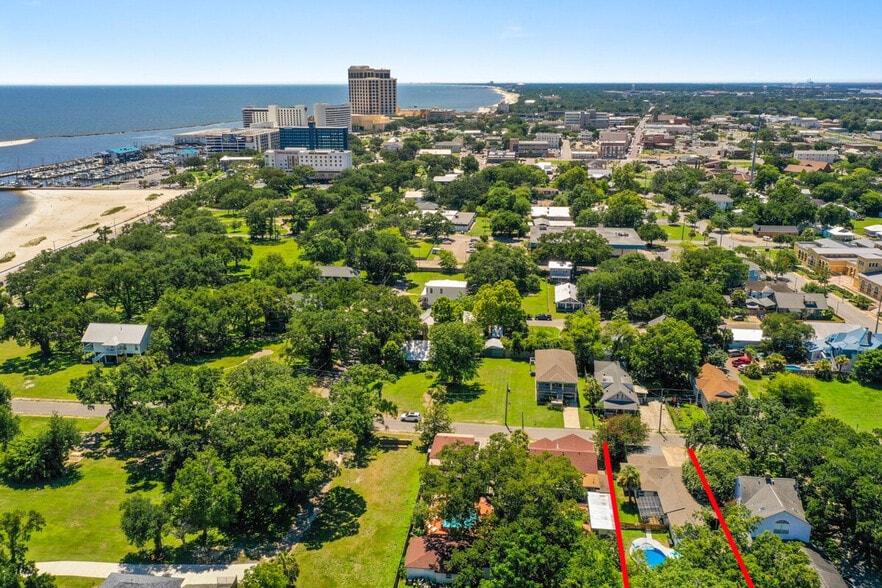 Building Photo - 134 Lee St