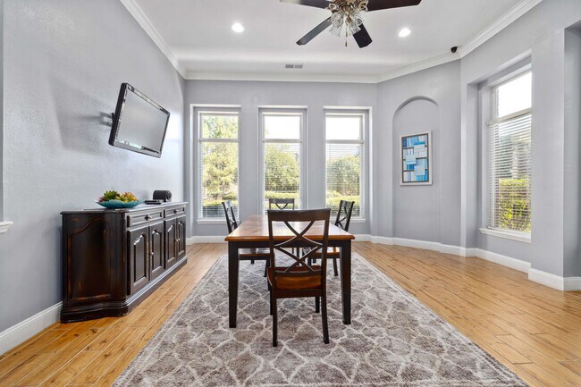 Building Photo - 812 Preston Grove Ave