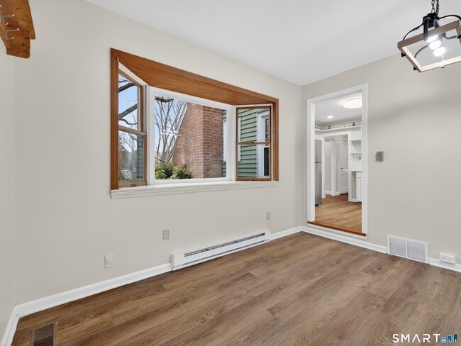 Building Photo - 87 McVeagh Rd