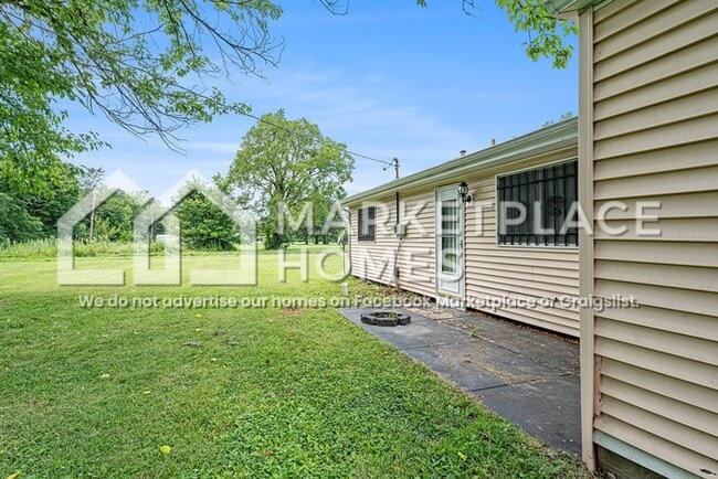 Building Photo - 4210 N Park Dr