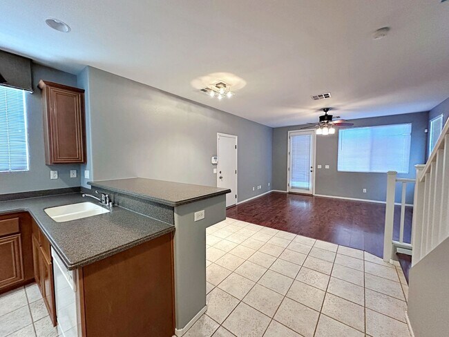 Building Photo - Spacious 3-Bedroom Home in Gated Community with Pool & Private Backyard