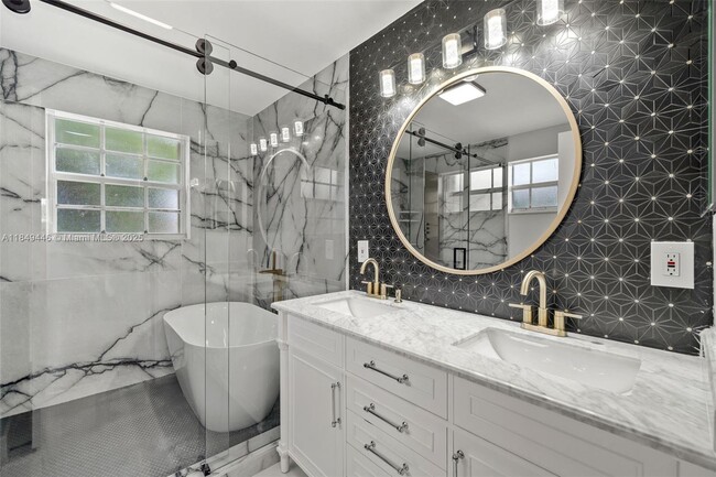 Building Photo - 7835 Rockport Cir