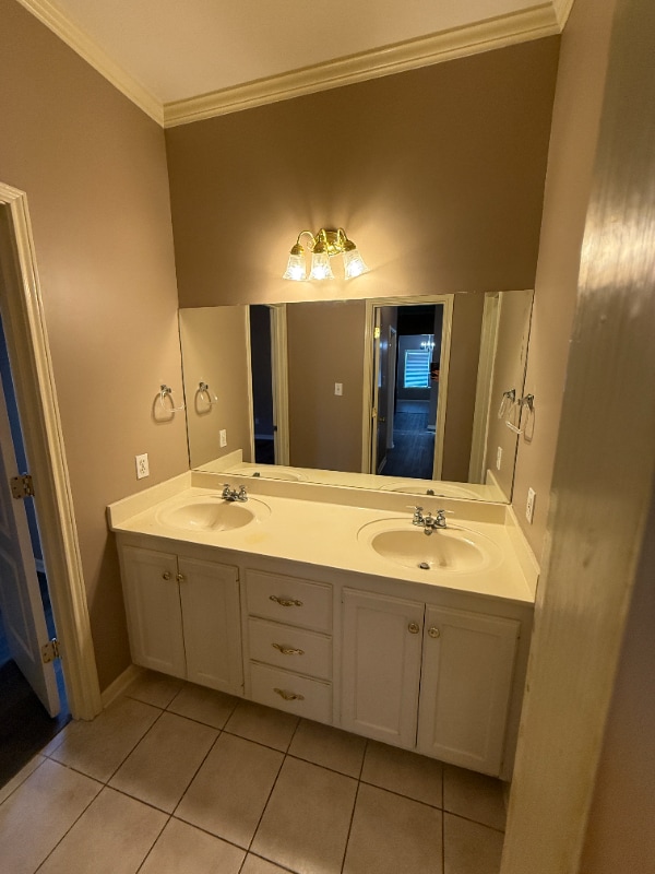 Building Photo - 201 Row 3