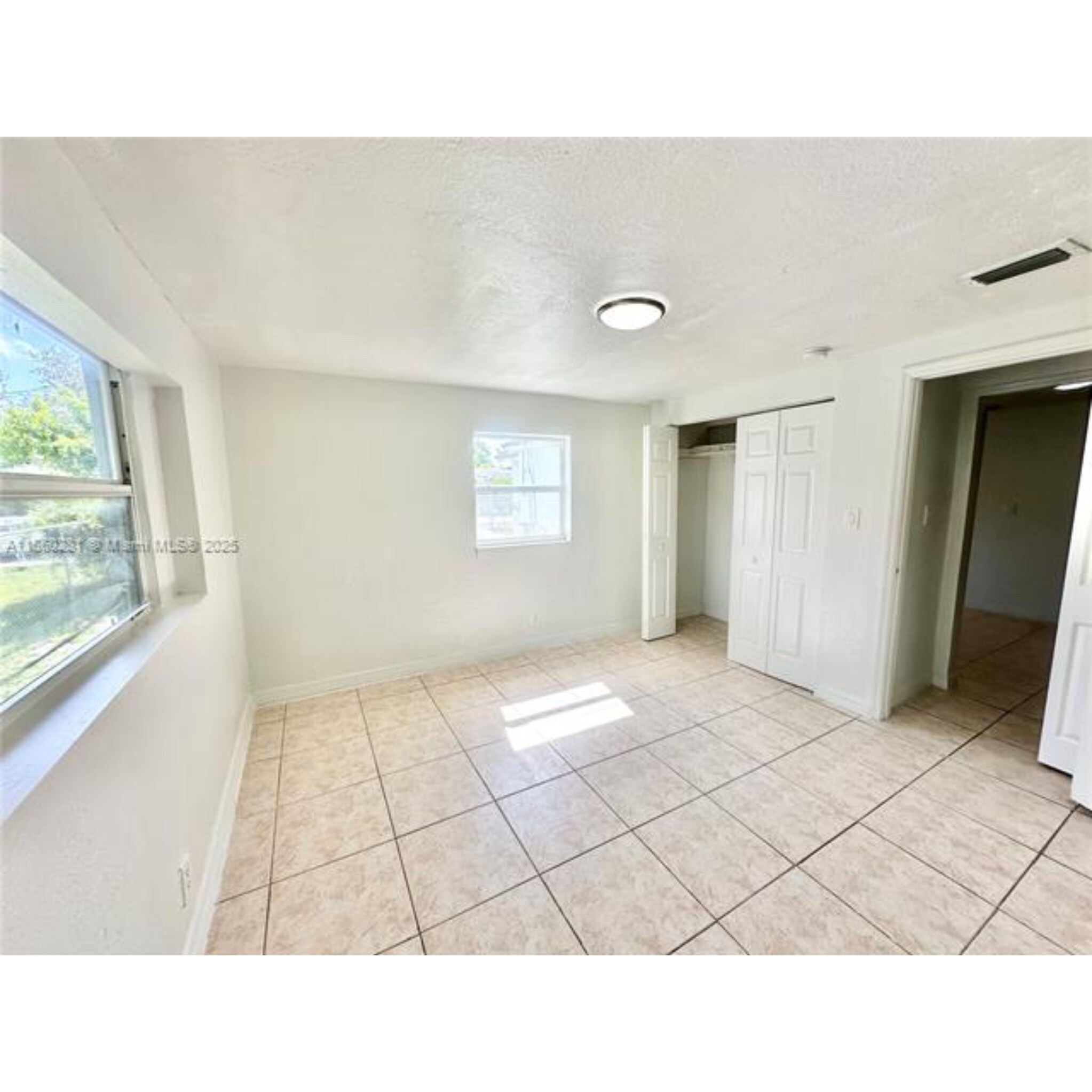Building Photo - 7156 NW 15th Ct