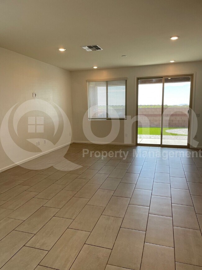 Building Photo - 10296 S Cienega Knolls Loop