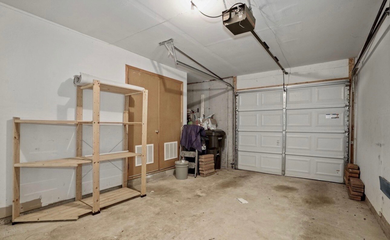 Building Photo - 7829 Gum Springs Village Dr