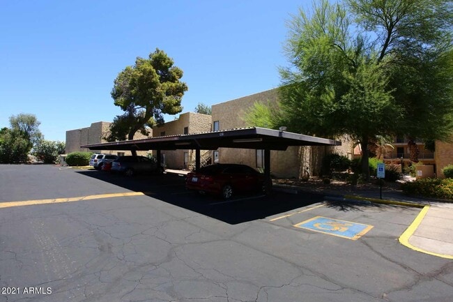 Building Photo - 4950 N Miller Rd