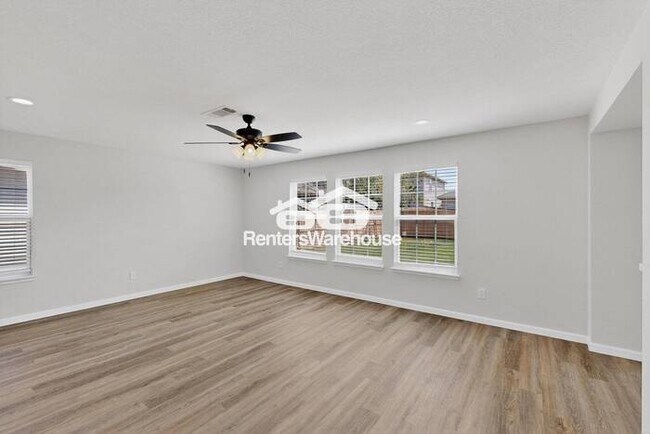 Building Photo - Haslet New Listing Completely Refreshed