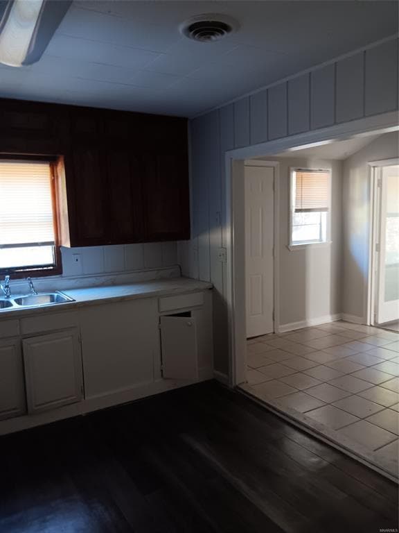 Building Photo - 2723 Thrasher St