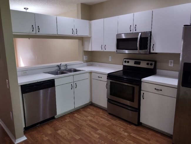 Building Photo - 30013 Granda Hills Ct