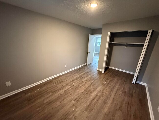 Building Photo - 3705 Crosby Dr