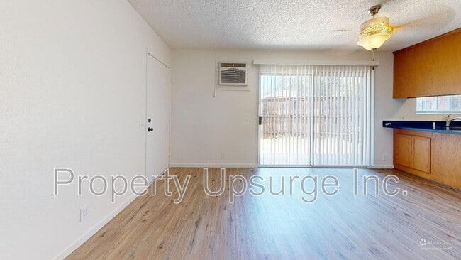 Building Photo - 2741 Gilmore Ln