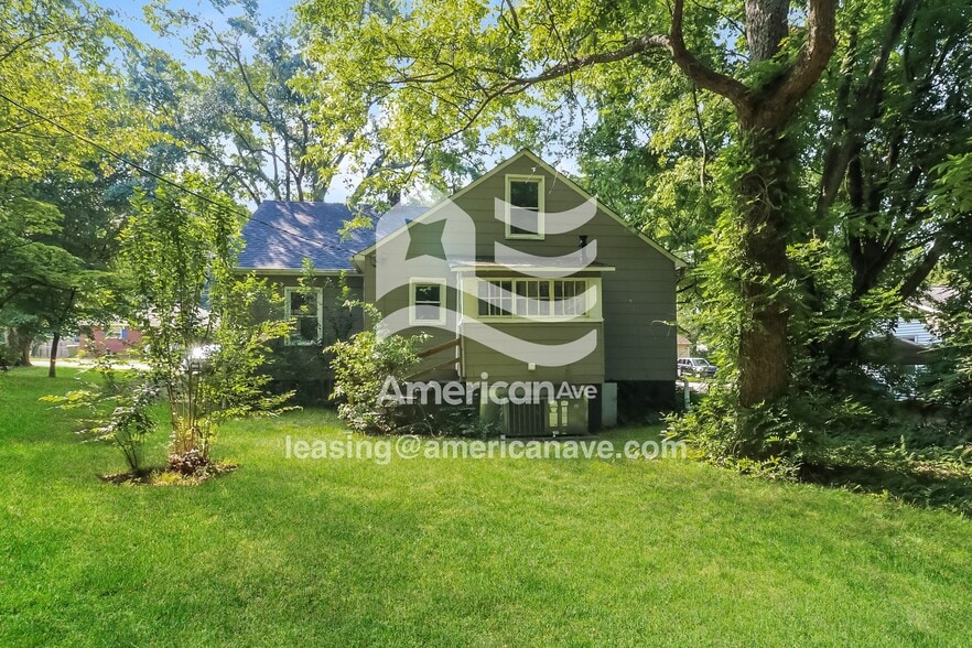 Building Photo - 207 Hampton Ave