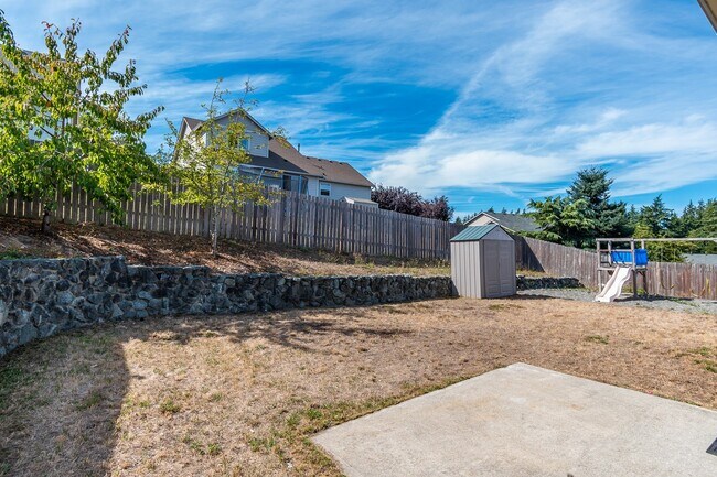 Building Photo - Three-Bedroom Rambler off Ft. Nugent Rd.