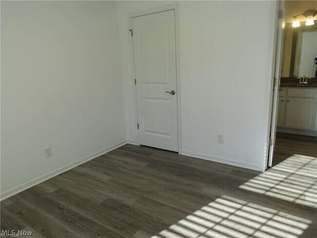 Building Photo - 1711 Blase Nemeth Rd