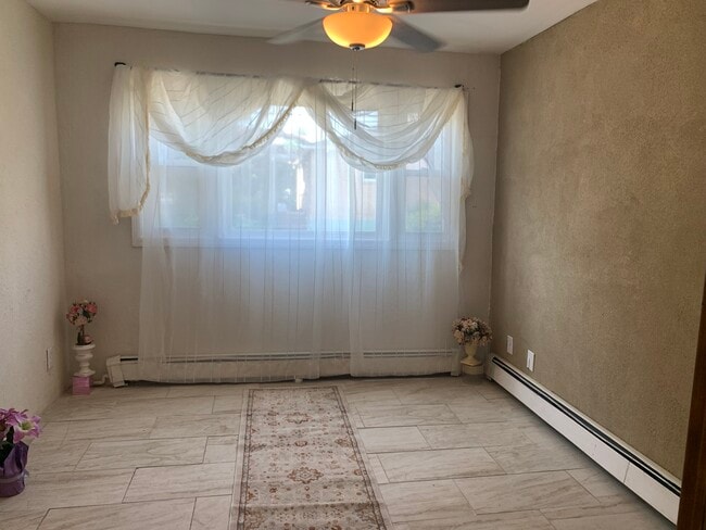 Building Photo - 270 N 1st Ave