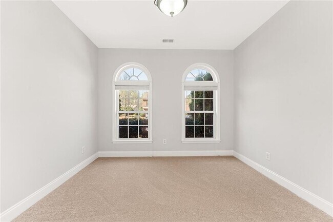 Building Photo - 3329 Rosecliff Trace NE