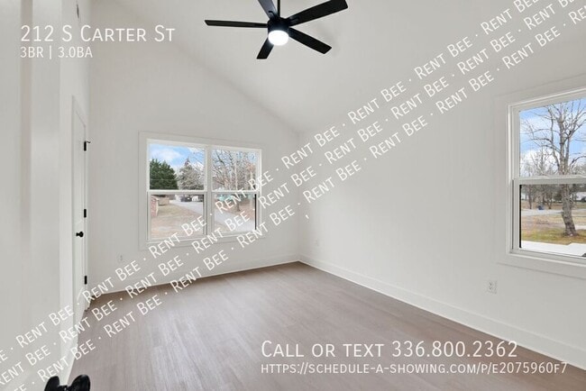 Building Photo - 212 S Carter St