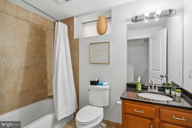 Building Photo - 1120 S 26th St