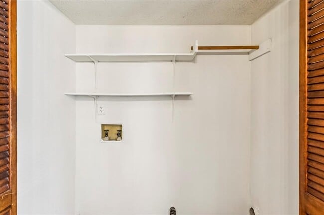 Building Photo - 1105 Booth Ct SW