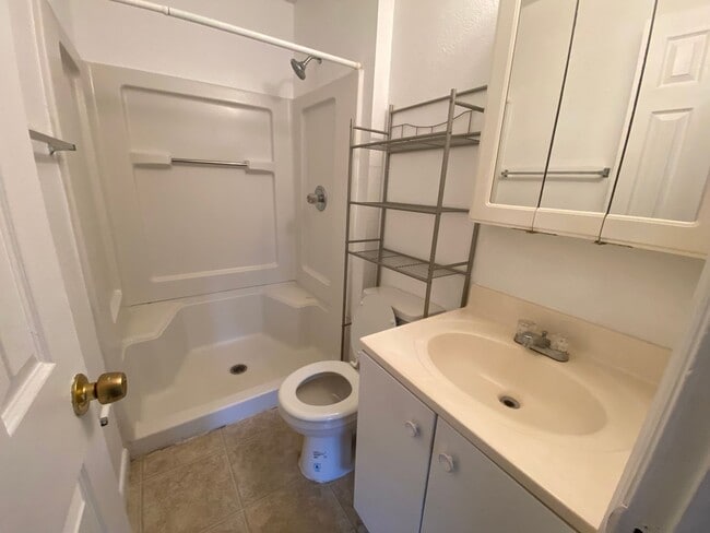 Building Photo - Creekside 2 bedroom 2 bath Condo Available...