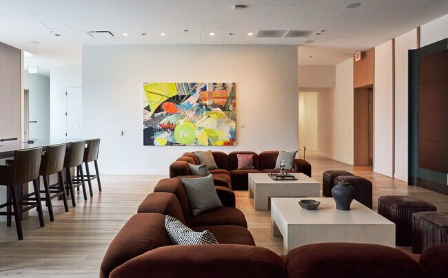 Building Photo - 1006 S Michigan Ave