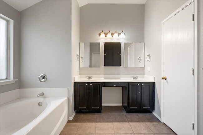 Building Photo - 7107 Matlock Meadow Ct