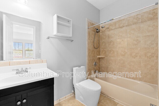 Building Photo - 1829 Providence St NE