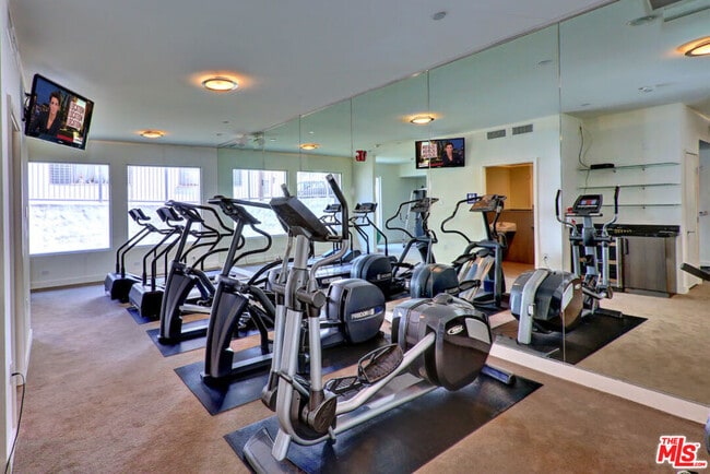 Building Photo - 6001 Carlton Way