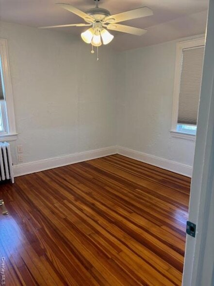 Building Photo - 367 E Chester St