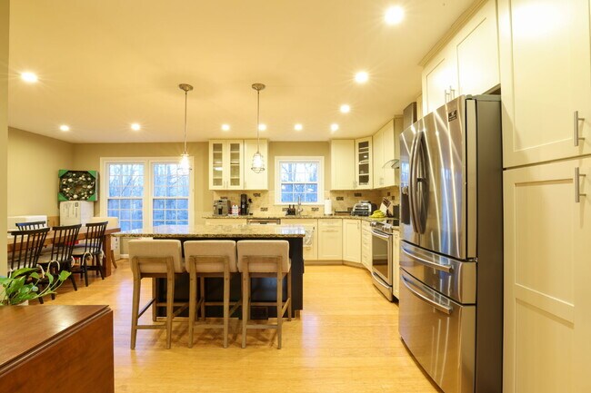 Building Photo - Welcome Home!