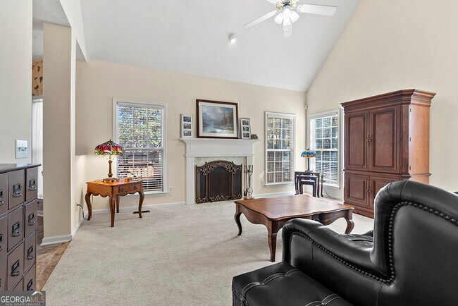 Building Photo - 643 Millrun Ct