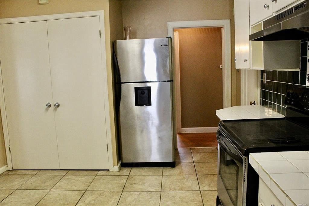 Kitchen - 2069 Gorgas St