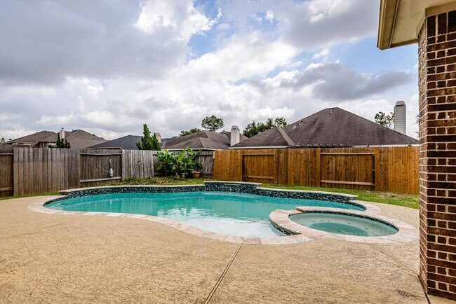 Building Photo - 9431 Copper Cove Ln
