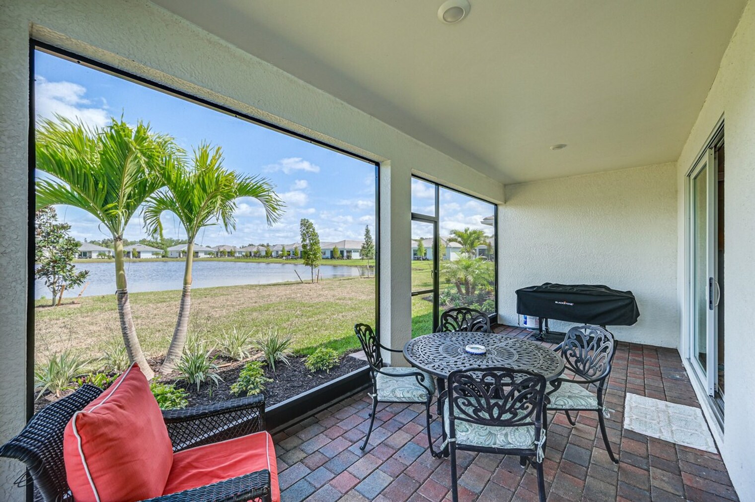 Building Photo - 415 Polihale Wy