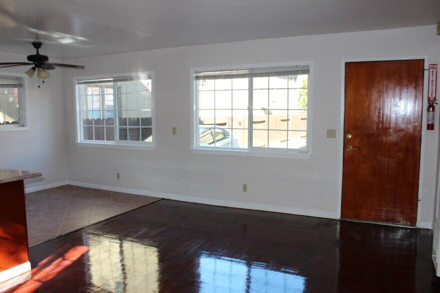 Building Photo - 1614 Harmon St