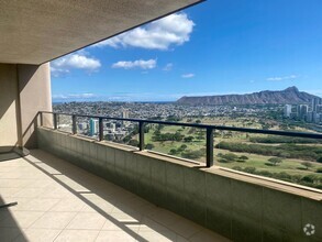 Building Photo - Diamond Head Views! City Views! Golf Cours...