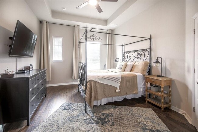 Building Photo - 18003 Pomelo Ln