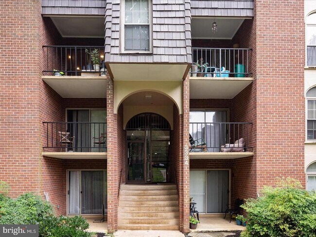 Building Photo - 3334 Woodburn Village Dr