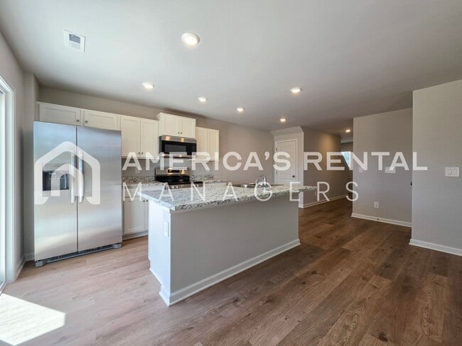 Building Photo - New Construction! Spacious Dual Level Townhome with Attached Garage for Rent in Decatur, AL! DEPO...