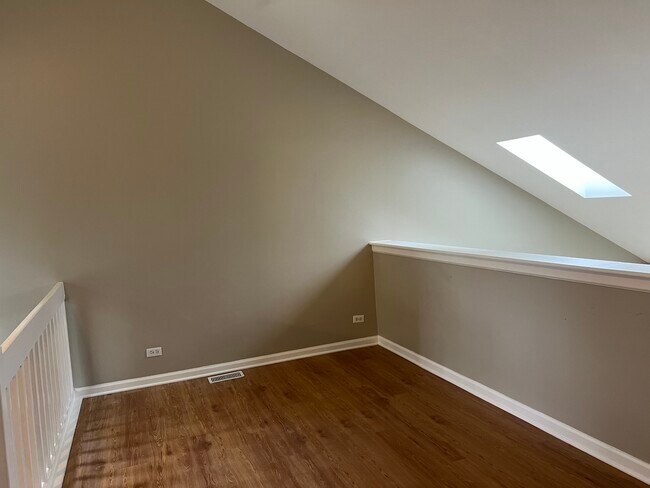 Building Photo - 447 Kilkenny Ct