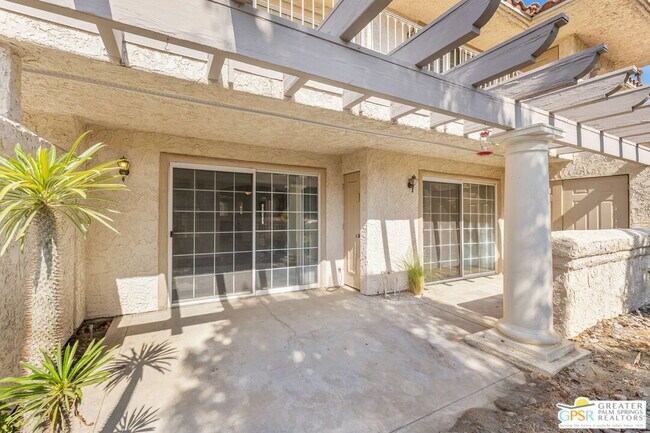 Building Photo - 505 S Farrell Dr