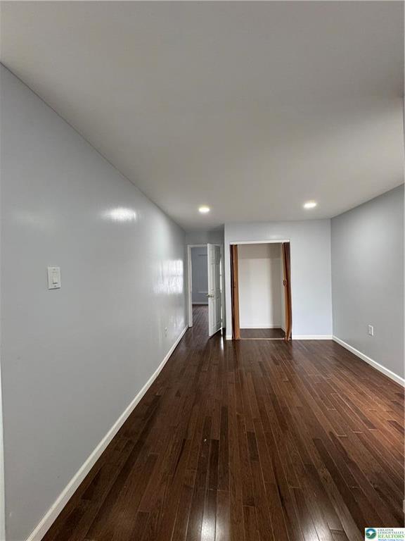 Building Photo - 420 E Ct St