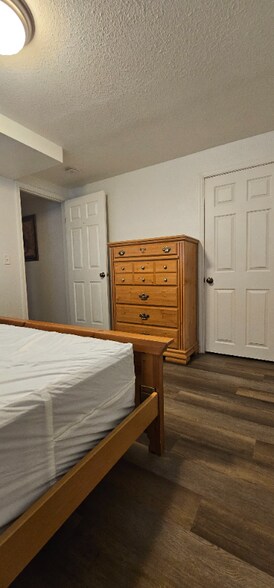 Building Photo - 1626 Huson Dr