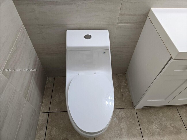 Building Photo - 812 SW 13th St