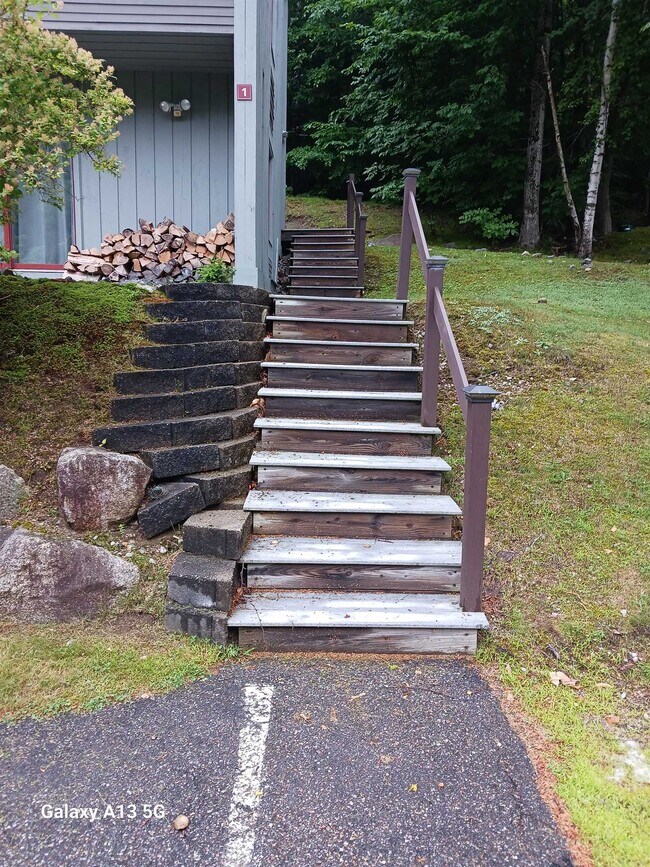 Building Photo - 114 Easterly Rd