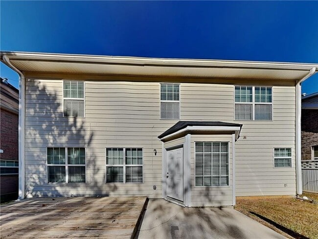 Building Photo - 364 Nunnally Dr