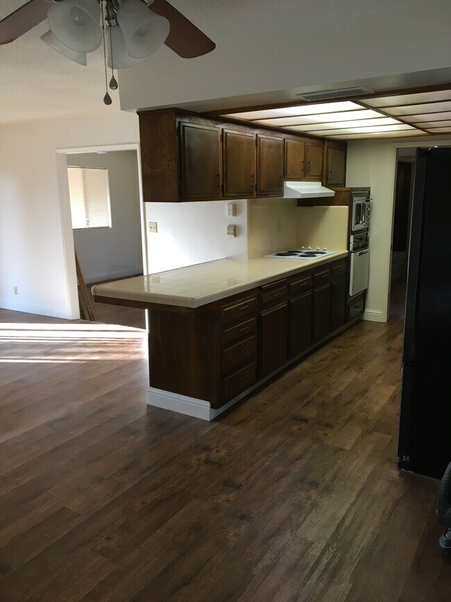 Building Photo - 5609 Logan St