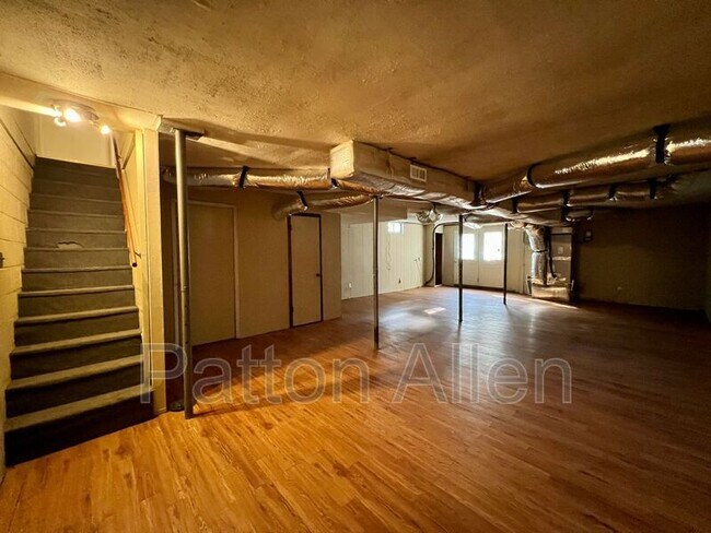 Building Photo - 45 High Meadow Rd