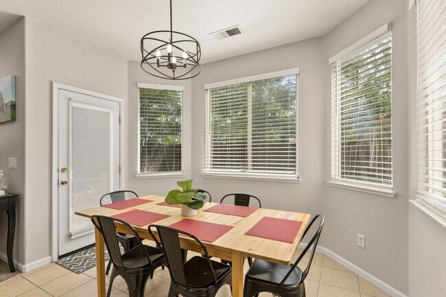 Building Photo - Effortless Living Starts Here — Just Bring Your Suitcase and Step Into Comfort